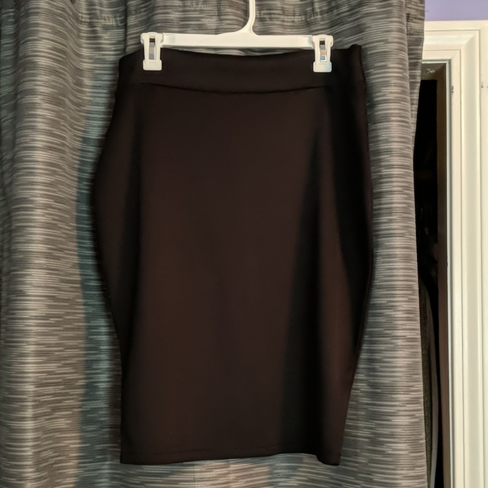 Good Form Ponte Pencil skirt, NWOT